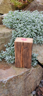 Svícen na čajovou svíčku